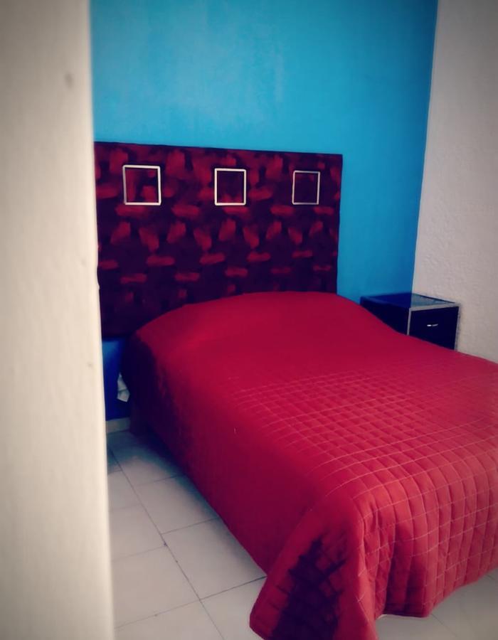 Hotel Reginna อากวสคาเลียนเทส ภายนอก รูปภาพ
